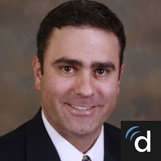 Christopher Vialpando, MD