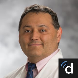 Roberto Hayes, MD