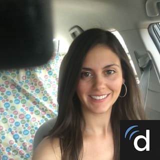 Lindsey (Carlomagno) Kelly, Internal Medicine, Somerville, MA