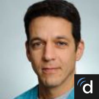 Vicente Farinas, MD