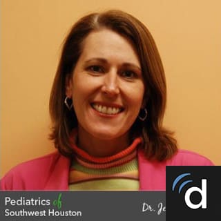 Jennifer Macia, MD