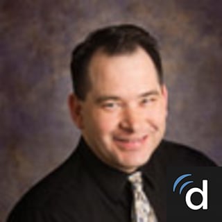 Robert Fernandez, MD