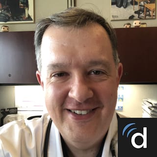 Robert Edwards, MD, Family Medicine, Roseville, MI